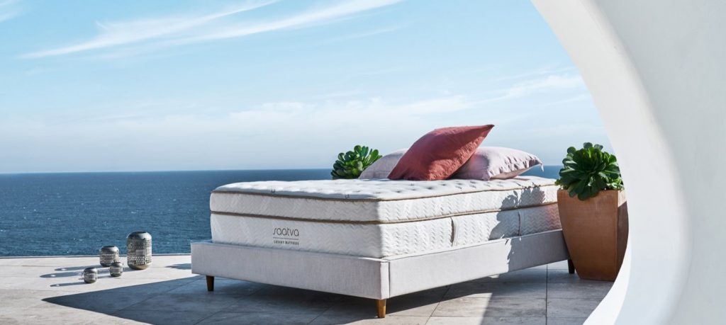 The Saatva Mattress: A Luxury Innerspring Experience 2 d 404 hero@1x