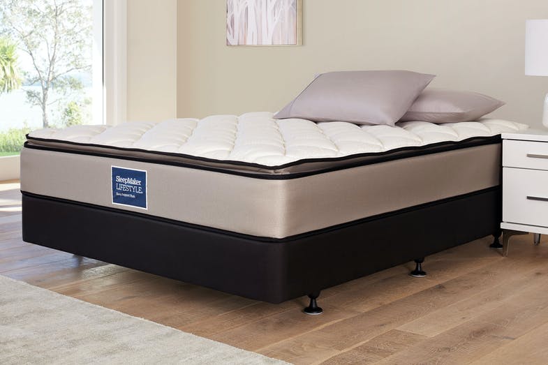 Full Bed and Double: Are These Two Amazing Sizes the Same? 4 double bed