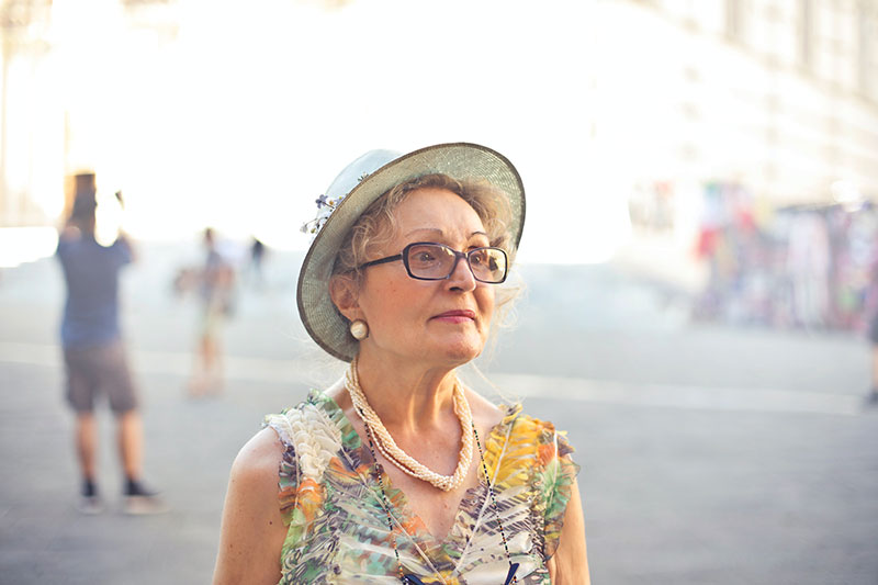 A 2022 Sleep Guide Made Just For Seniors (Includes Facts About Aging & Sleeping) 4 sleep aids for elderly